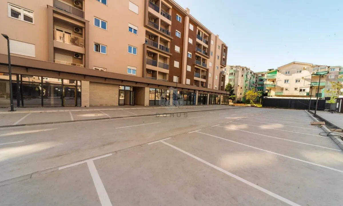 Izdavanje, poslovni prostor, 100m², Stari Aerodrom, Podgorica