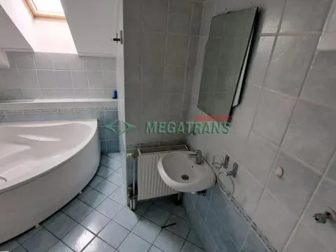 Prodaja, četvorosoban stan, 110m², Centar, Novi Sad - image 18