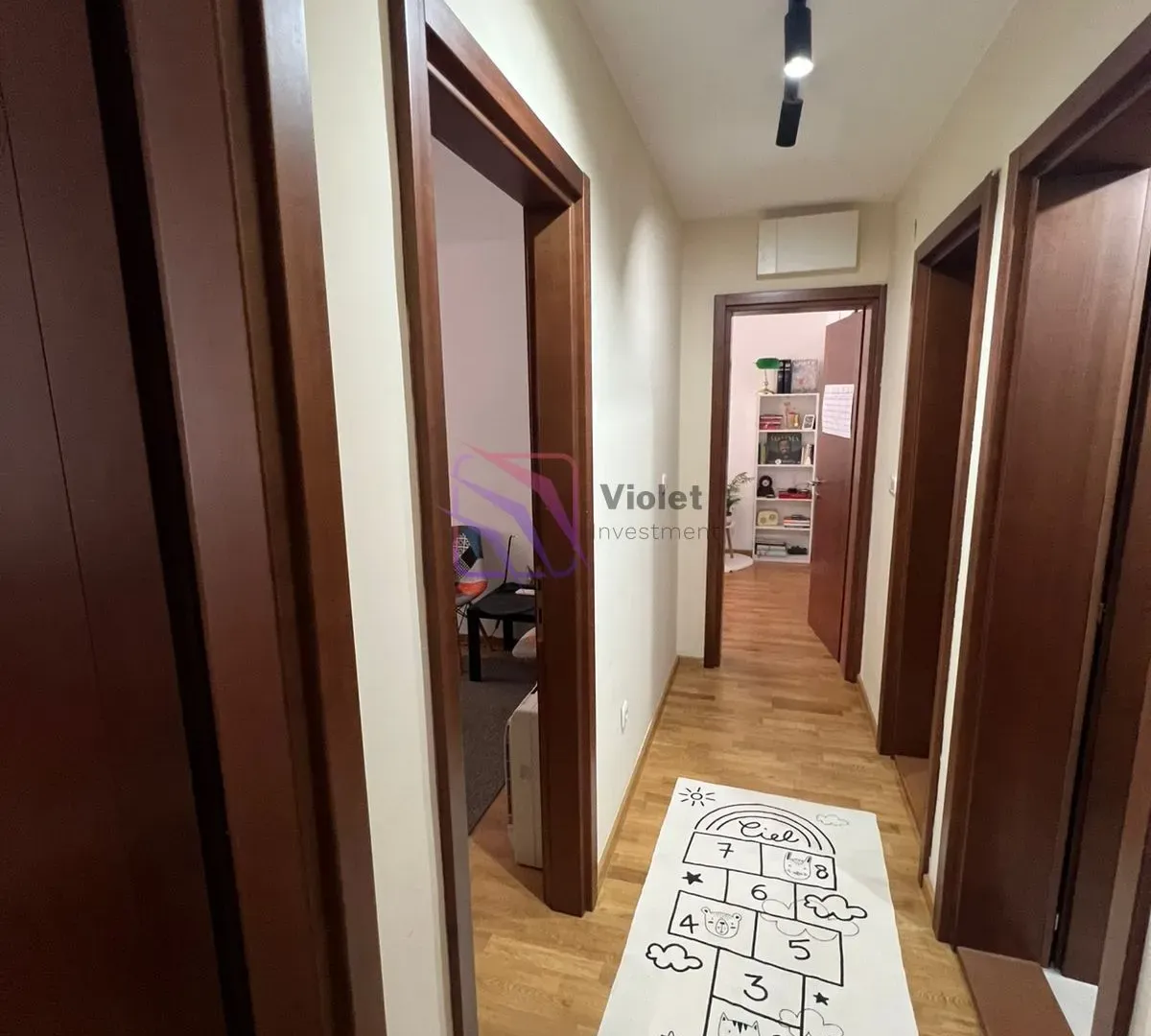 Prodaja, trosoban stan, 121m², Kruševac, Podgorica