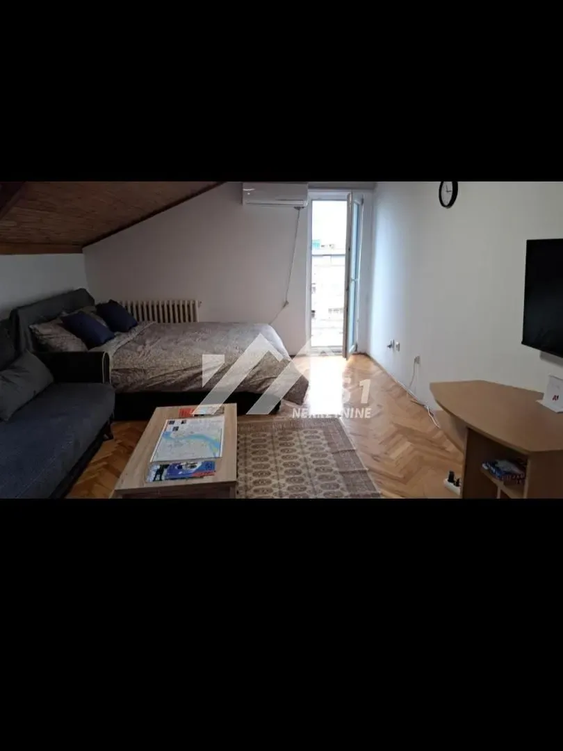 Izdavanje, dvosoban stan, 42m², Novi Sad Sve Podlokacije, Novi Sad