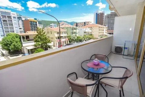 Rent, one bedroom apartment, 45m², Centar, Budva - image 12
