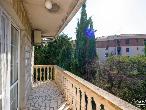 Sale, house, 195m², Bečići, Budva - image 15