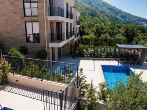 Prodaja, kuća, 220m², Blizikuće, Budva - image 7