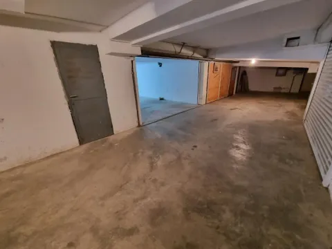 Rent, parking/garage, 32m², Grbavica, Novi Sad Sve Podlokacije - image 2