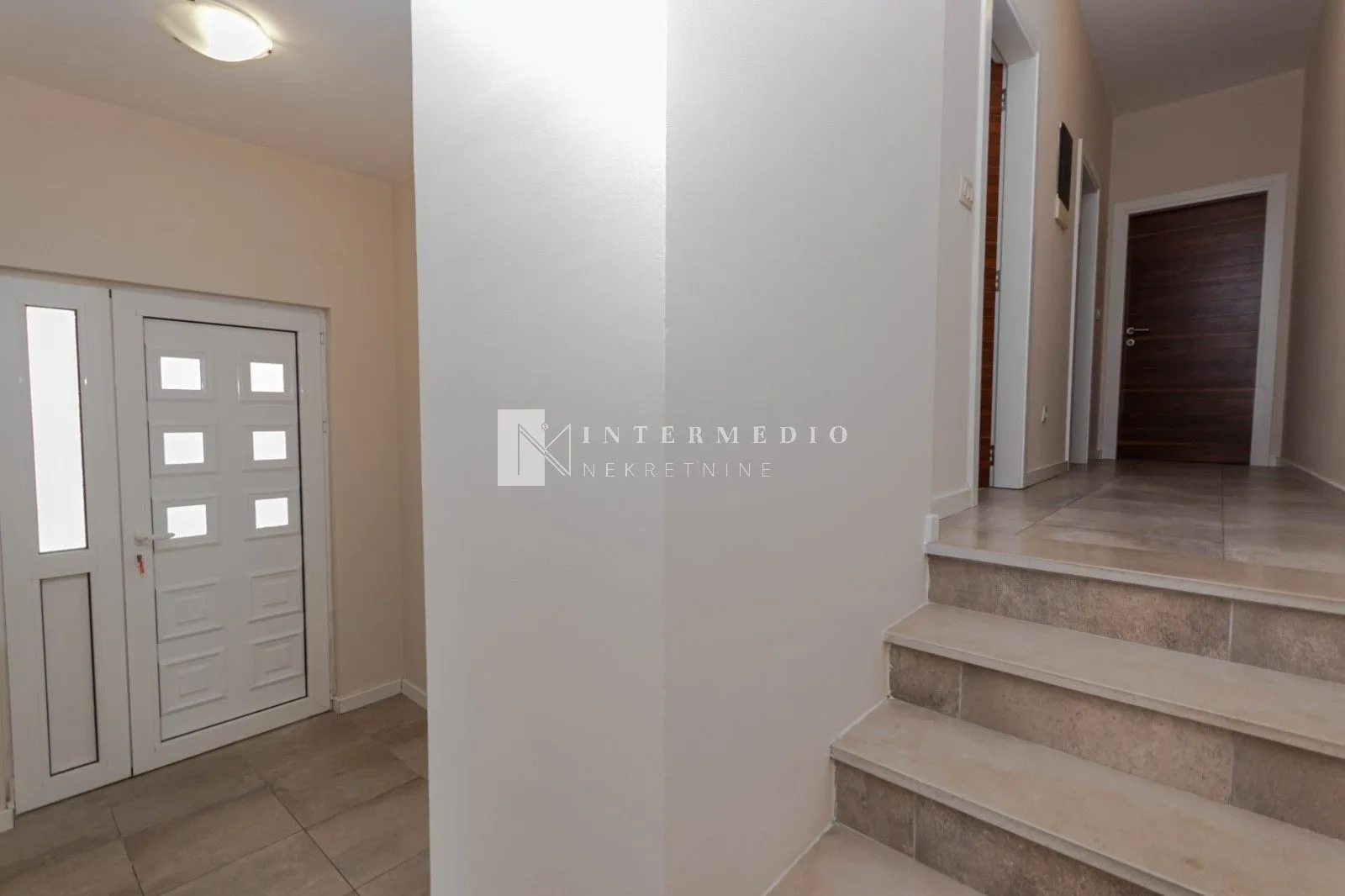 Prodaja, dvosoban stan, 89m², Bijela, Herceg Novi