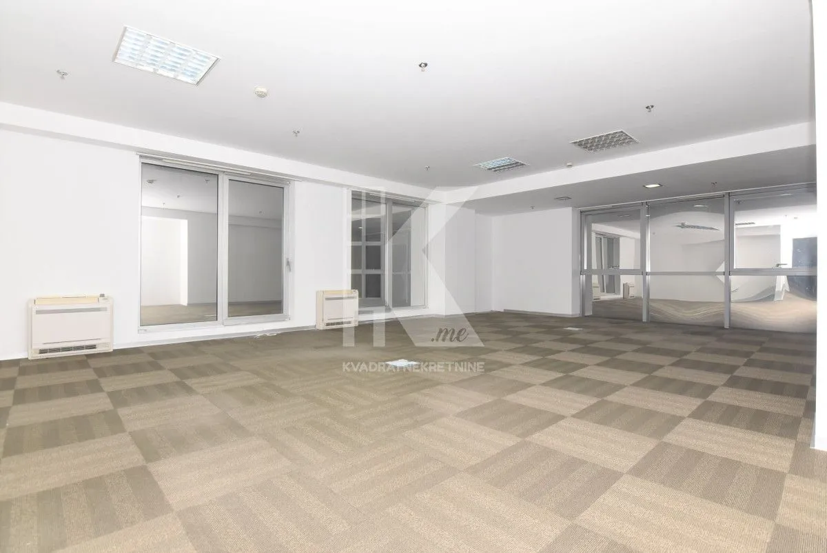 Rent, office space, 445m², Preko Morače, Podgorica