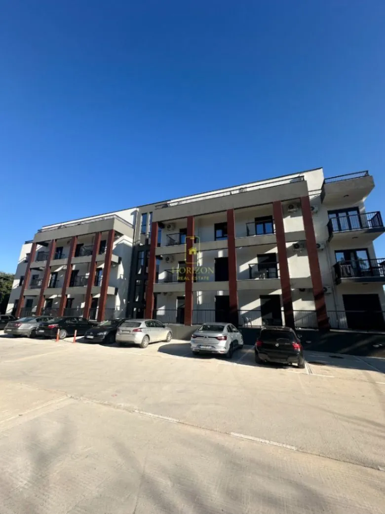 Prodaja, trosoban stan, 90m², Gorica C, Podgorica