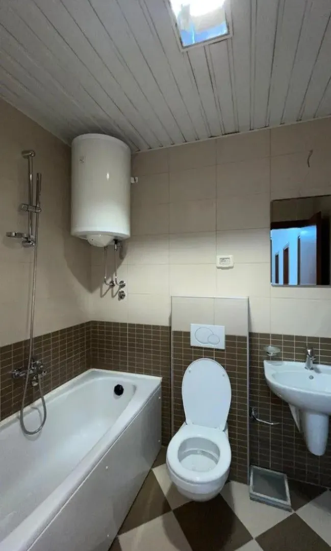 Izdavanje, dvosoban stan, 76m², City Kvart, Podgorica