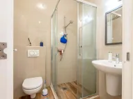 Sale, one bedroom apartment, 44m², Vidikovac, Budva - image 9