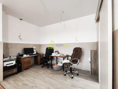 Prodaja, trosoban stan, 139m², Gornja Gorica, Podgorica - image 3