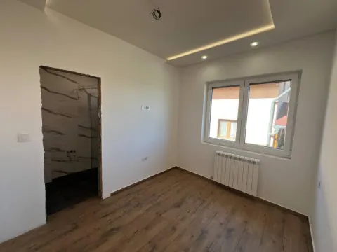 Prodaja, kuća, 226m², Sremska Kamenica, Petrovaradin - image 13