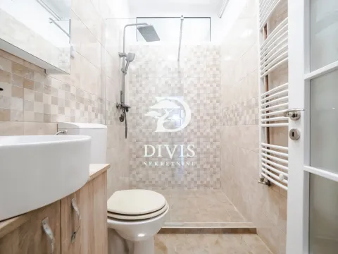 Prodaja, četvorosoban stan, 65m², Skadarlija, Beograd - image 7