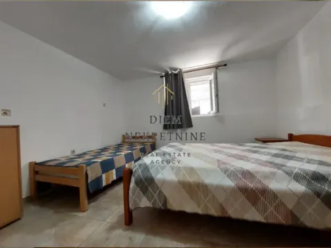 Rent, two bedroom apartment, 80m², Mrčevac, Tivat - image 4