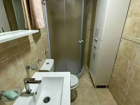 Izdavanje, dvosoban stan, 60m², Kod Big Fashion-a, Podgorica - image 3