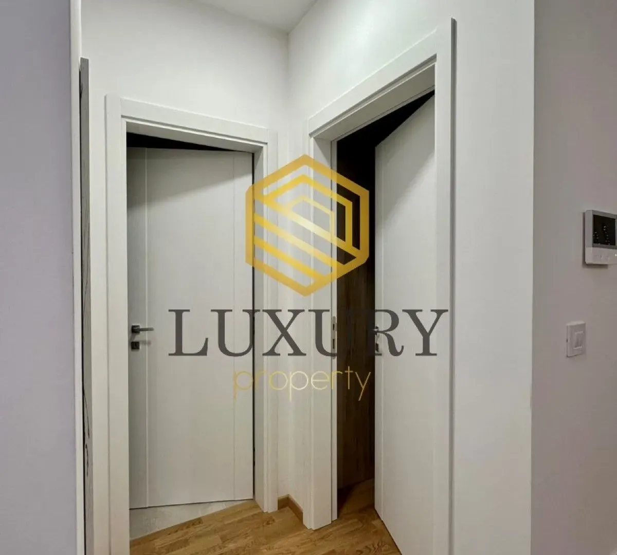 Izdavanje, jednosoban stan, 47m², Stari Aerodrom, Podgorica