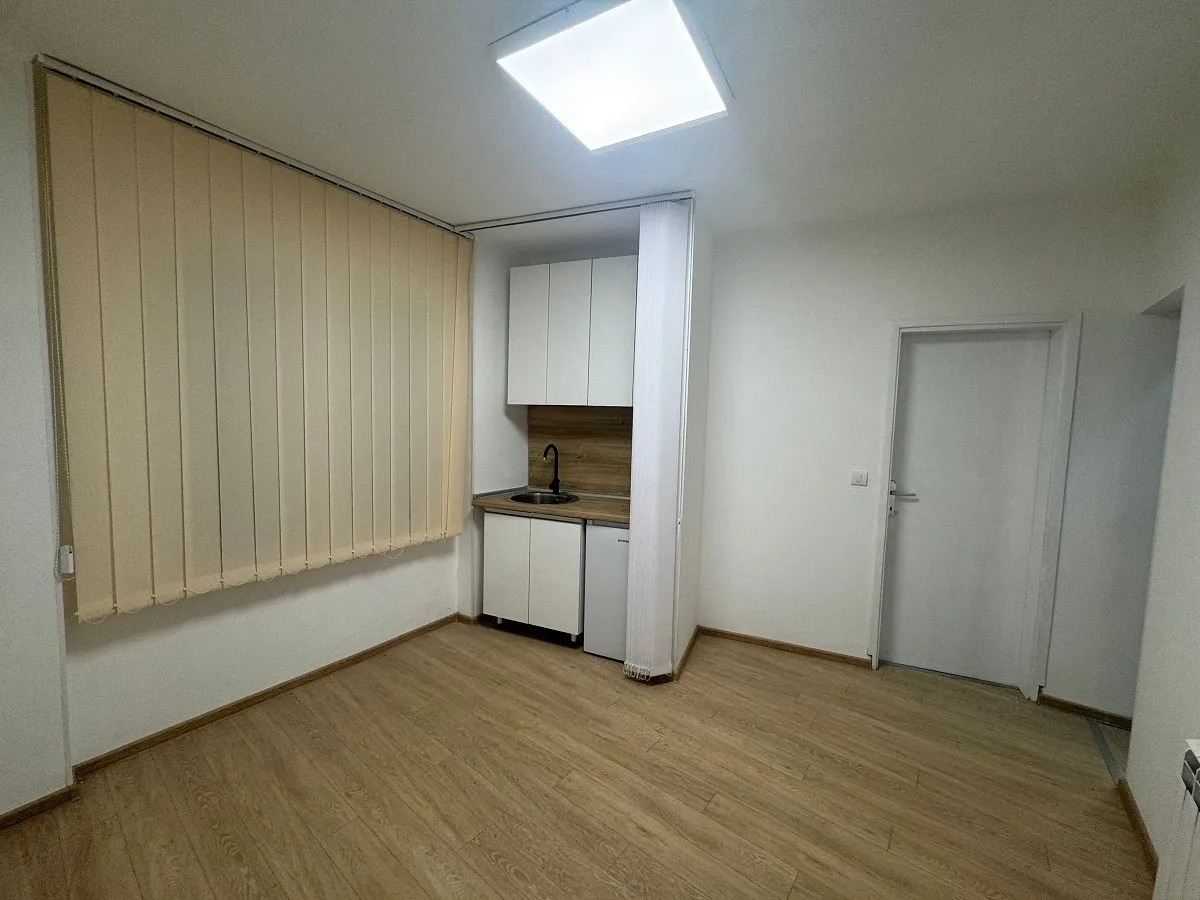 Rent, office space, 72m², Centar Sve Podlokacije, Beograd