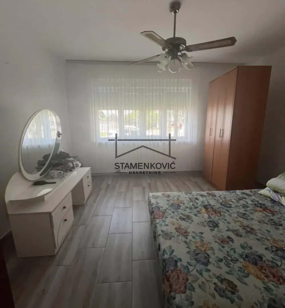Prodaja, kuća, 214m², Kovilj, Novi Sad Sve Podlokacije