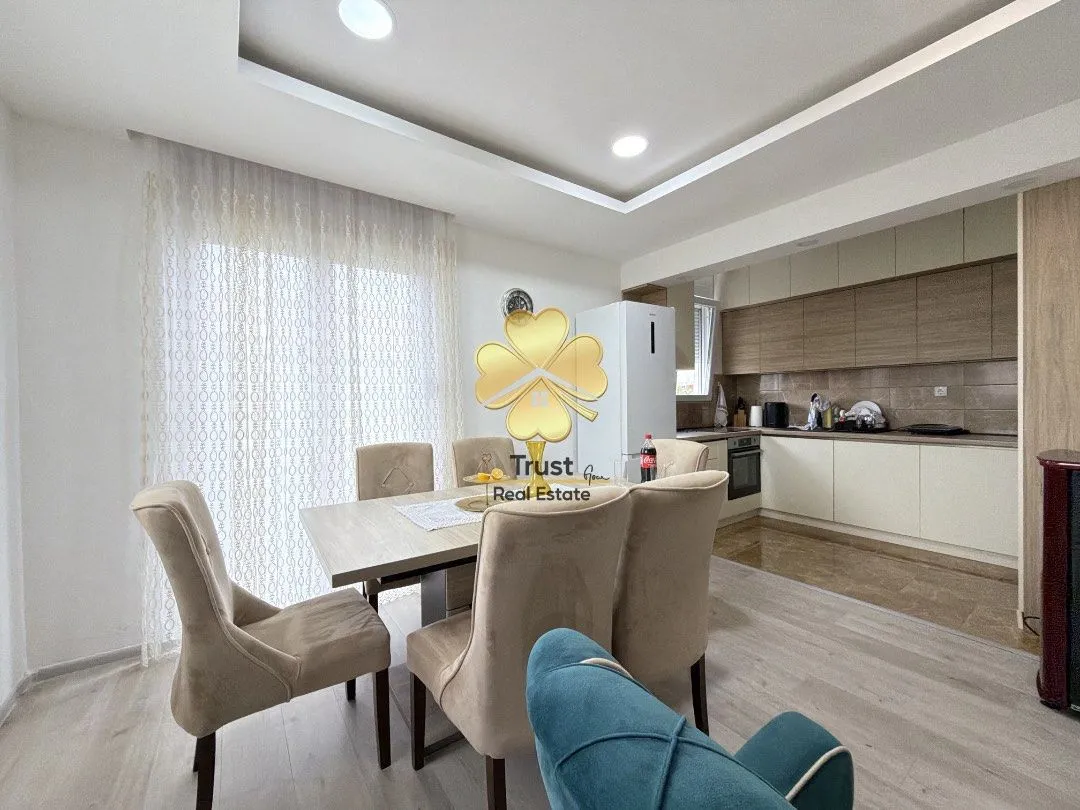 Izdavanje, kuća, 170m², Donji Kokoti, Podgorica