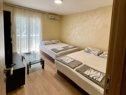 Izdavanje, garsonjera, 39m², Budva, Crna Gora - image 2
