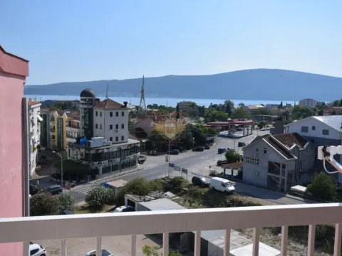 Sale, four bedroom apartment, 90m², Herceg Novi, Crna Gora