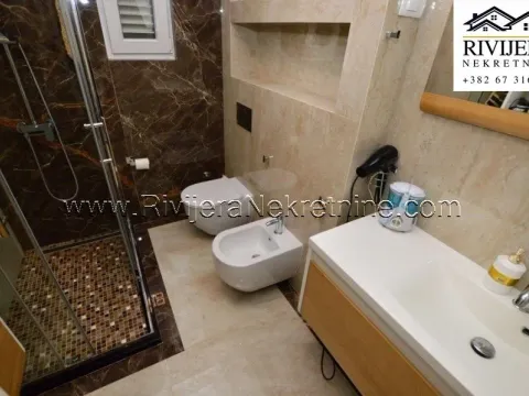 Sale, house, 400m², Bijela, Herceg Novi - image 13