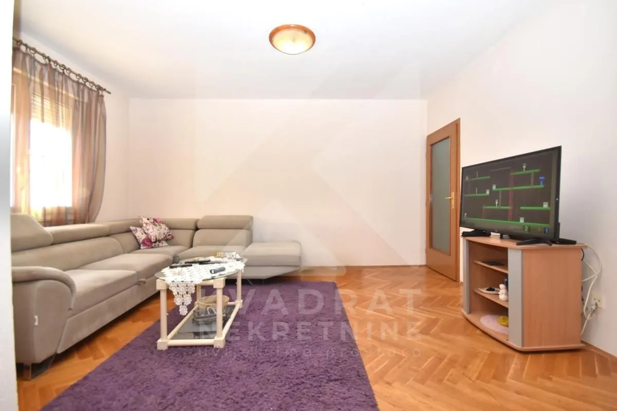 Izdavanje, dvosoban stan, 71m², Zagorič, Podgorica