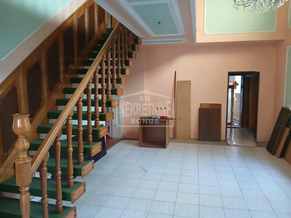 Prodaja, kuća, 258m², Mali Radanovac, Subotica