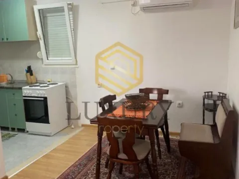 Izdavanje, jednosoban stan, 42m², Momišići, Podgorica - image 6