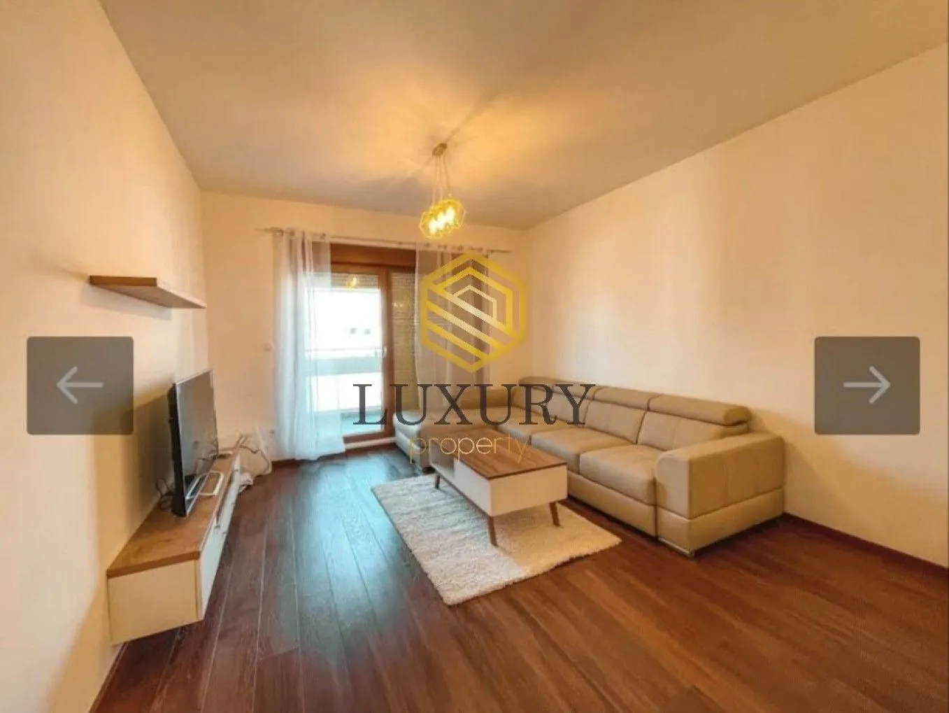 Izdavanje, dvosoban stan, 70m², Master Kvart, Podgorica