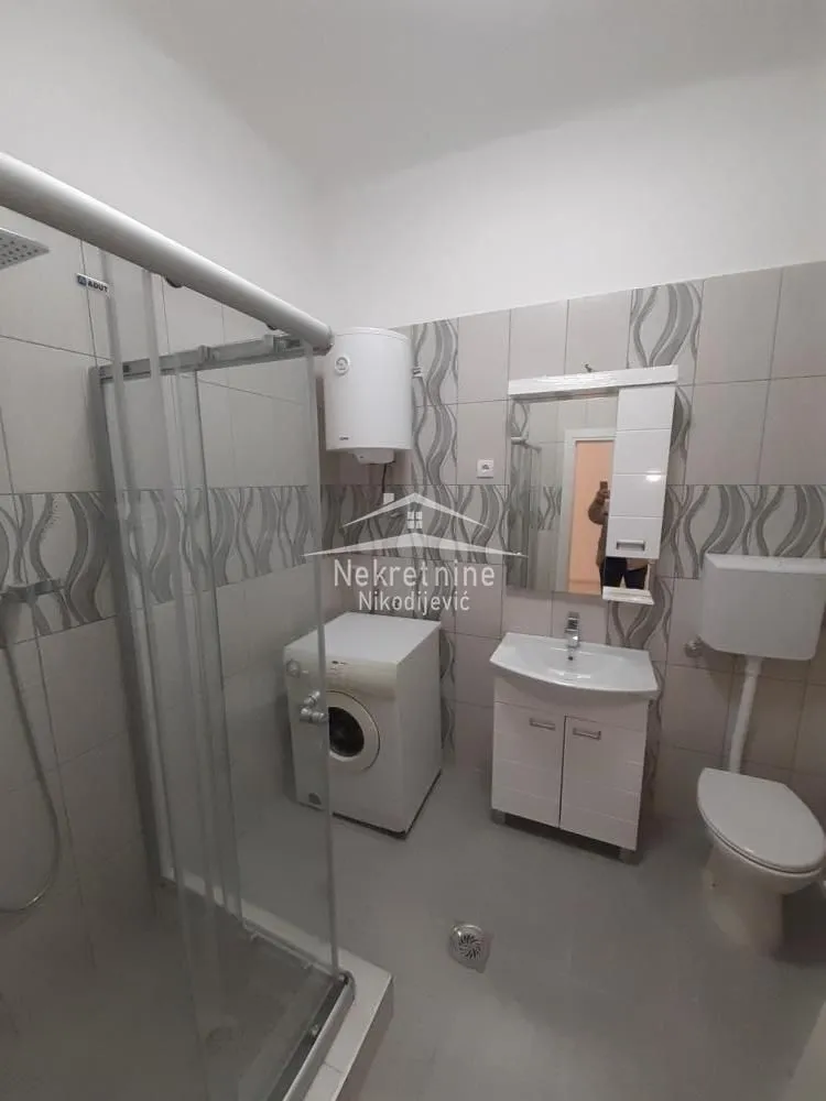 Prodaja, trosoban stan, 63m², Savski Venac, Beograd