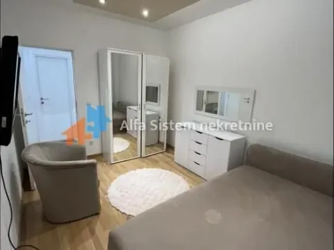 Izdavanje, trosoban stan, 83m², Vidikovački venac, Rakovica - image 18