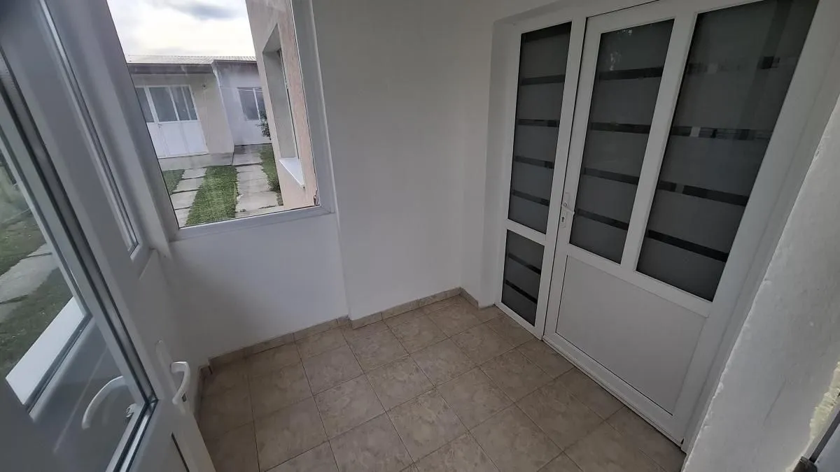 Izdavanje, trosoban stan, 100m², Veternička rampa, Novi Sad Sve Podlokacije