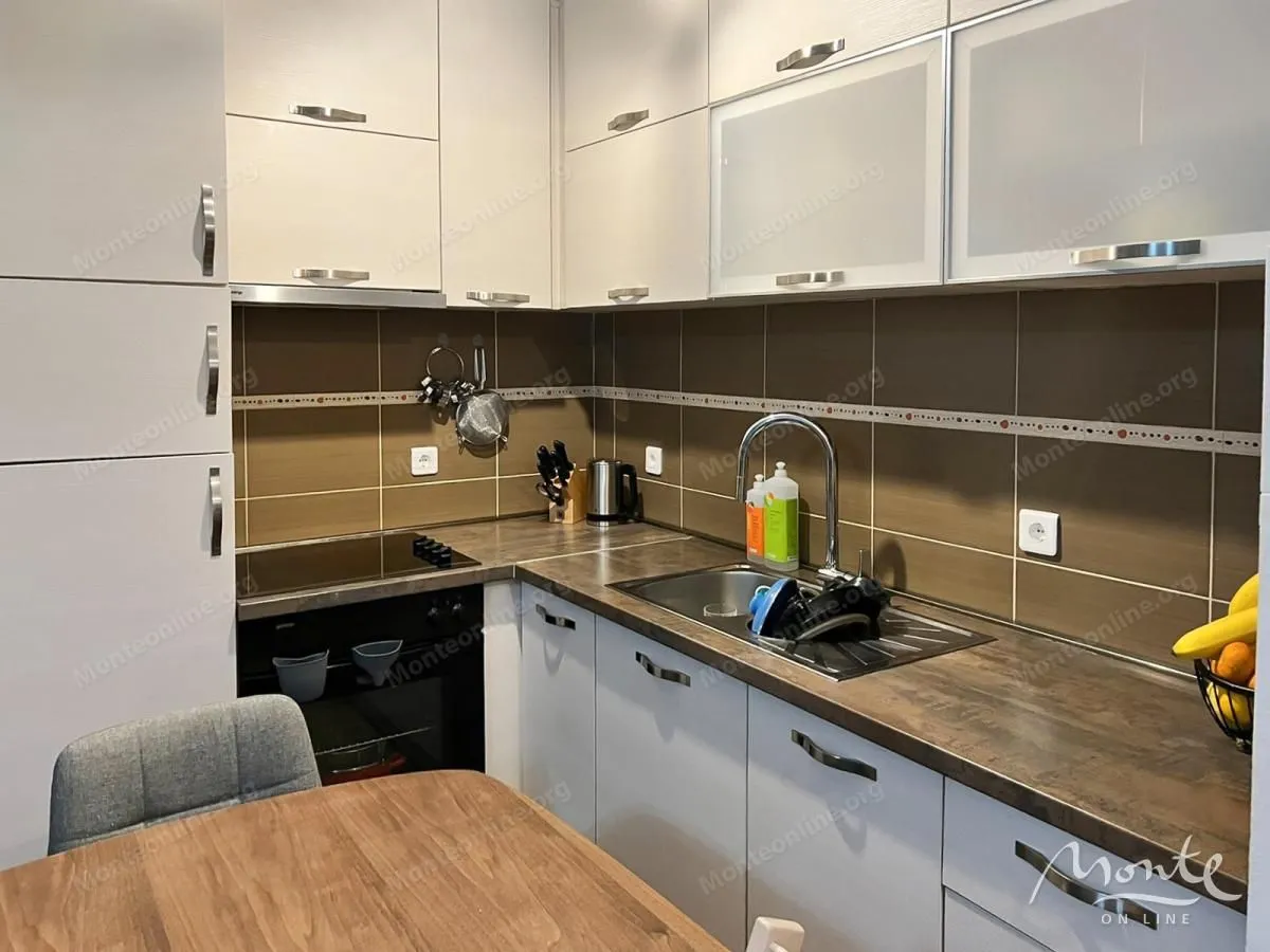 Prodaja, jednosoban stan, 58m², Central Point, Podgorica