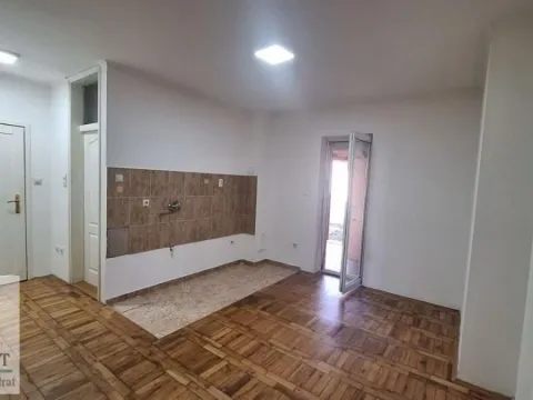 Prodaja, garsonjera, 33m², Telep, Novi Sad Sve Podlokacije - image 2