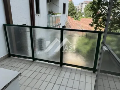 Izdavanje, četvorosoban stan, 100m², Novi Sad Sve Podlokacije, Novi Sad - image 10