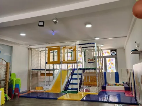 Izdavanje, poslovni prostor, 87m², Krivi Most, Podgorica - image 11