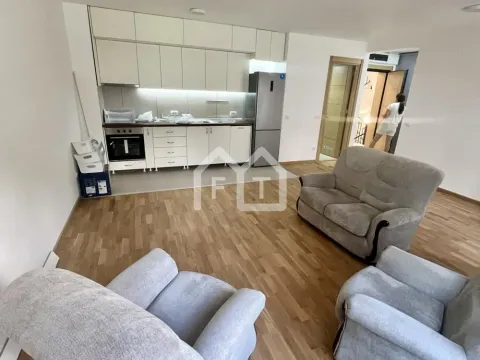 Izdavanje, trosoban stan, 65m², Južni Bulevar, Vračar Sve Podlokacije - image 4