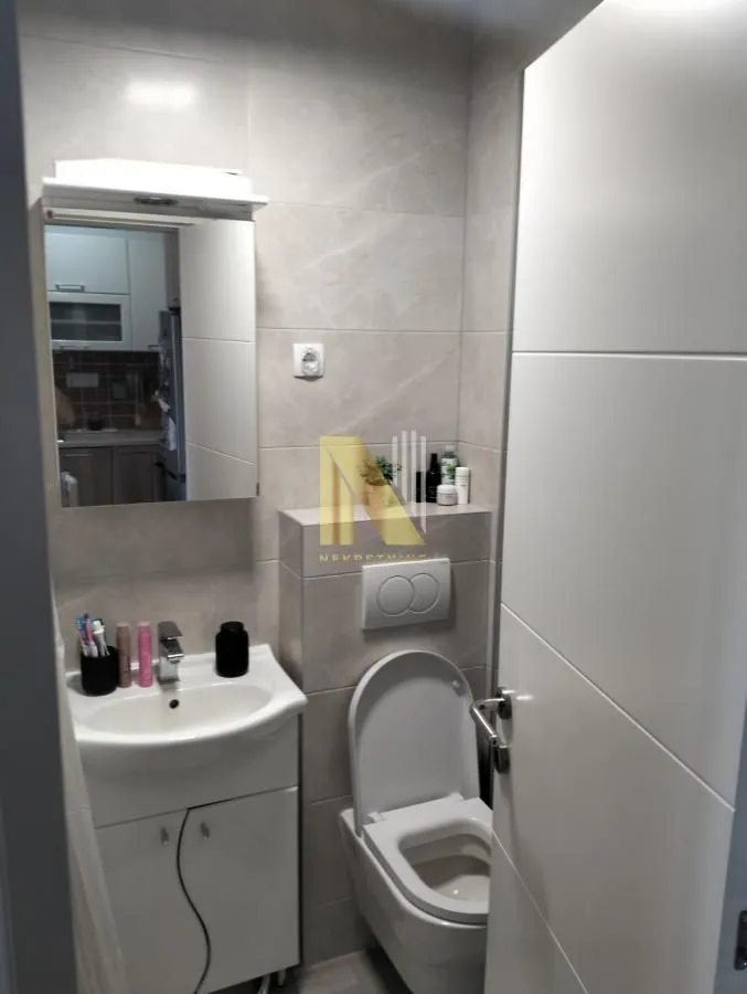 Prodaja, dvosoban stan, 41m², Bulevar Evrope, Novi Sad Sve Podlokacije