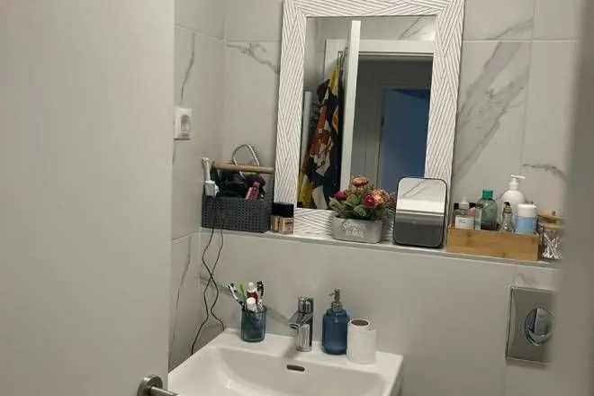 Prodaja, trosoban stan, 70m², Zemun Polje, Beograd
