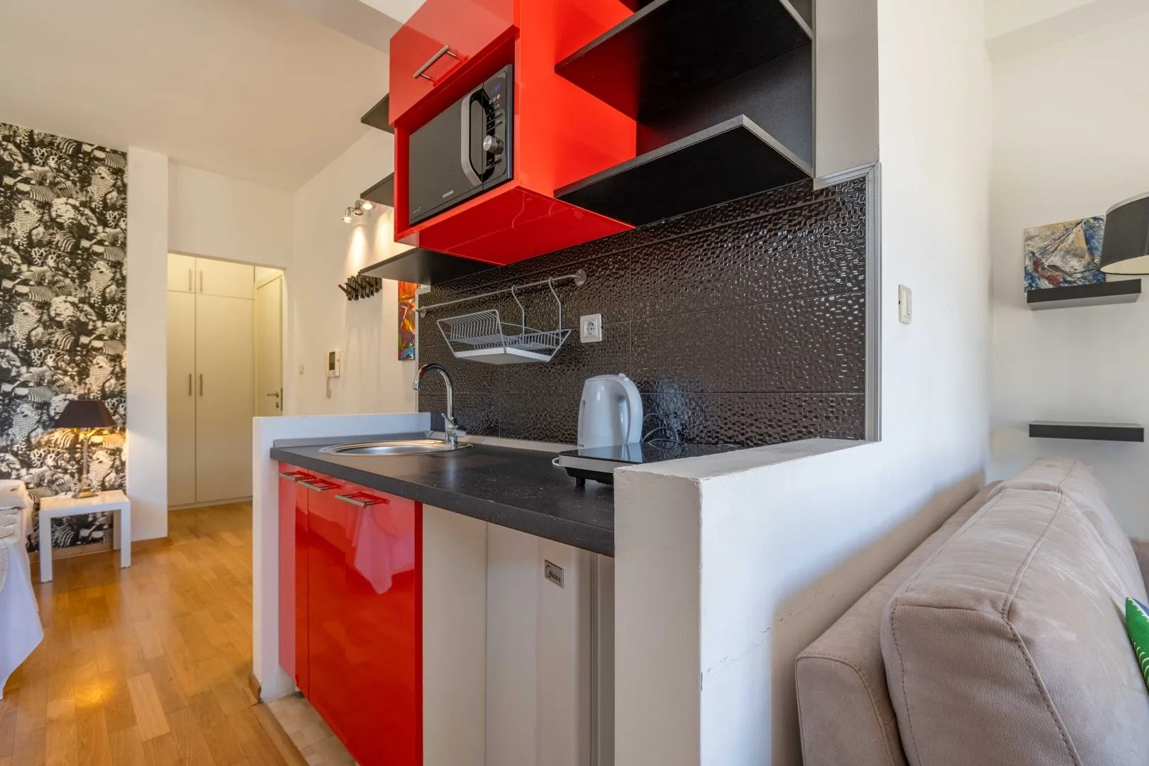 Sale, two bedroom apartment, 75m², Gospoština, Budva