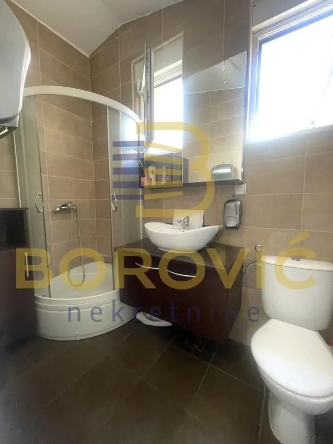 Sale, apartment, 118m², Đeram Pijaca, Beograd