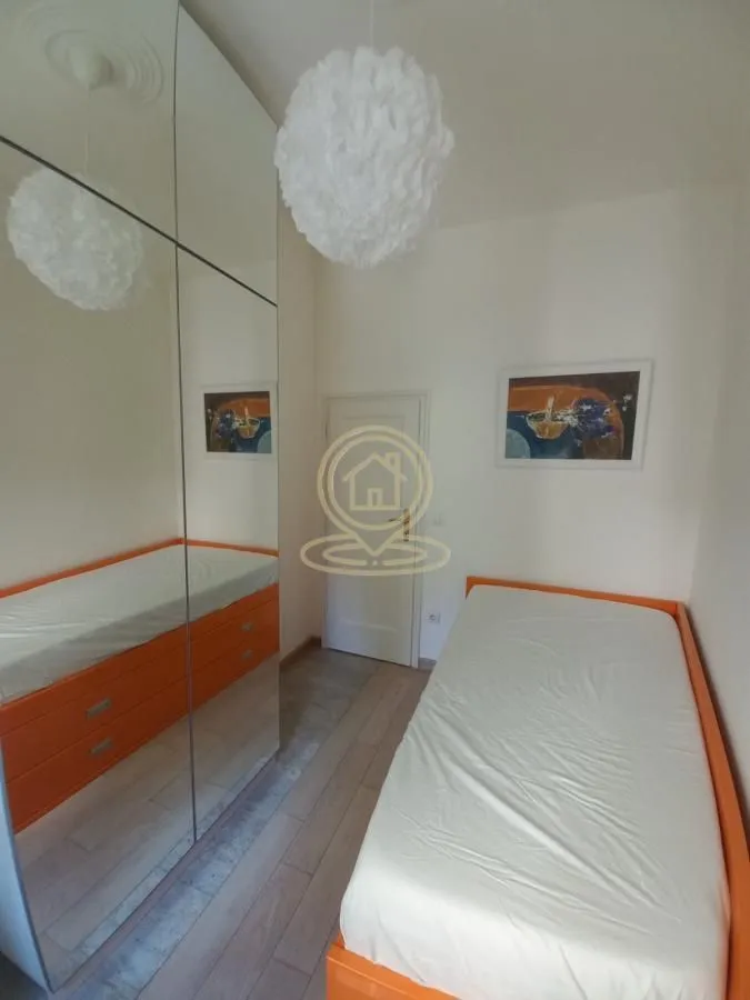 Izdavanje, trosoban stan, 70m², Stari Grad, Beograd