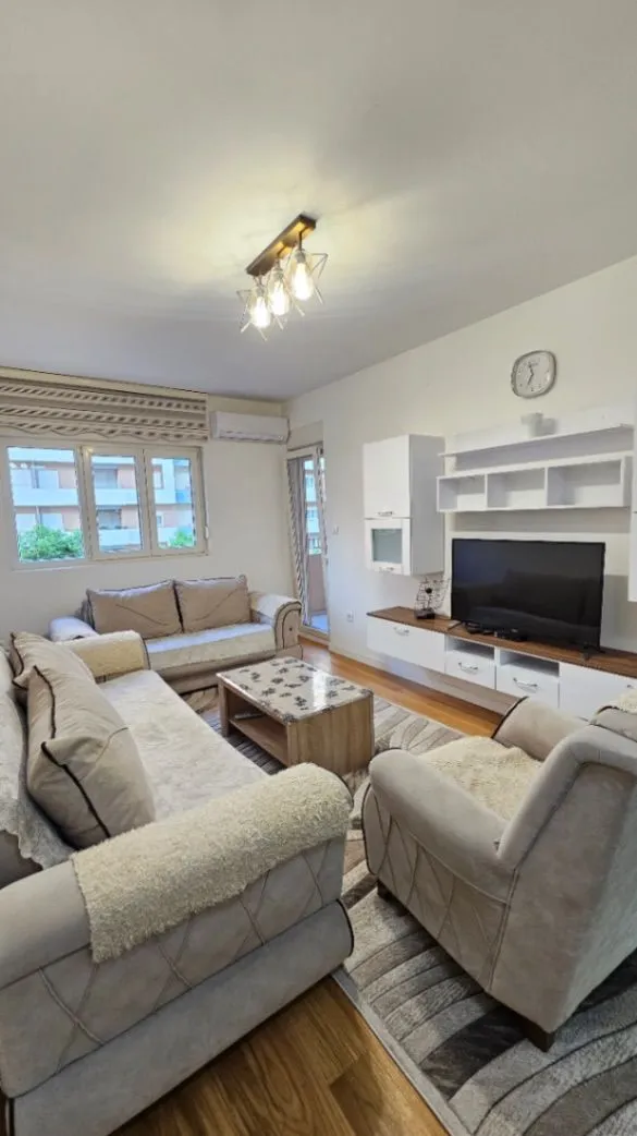 Rent, two bedroom apartment, 70m², Central Point, Podgorica