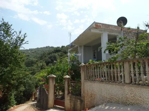 Prodaja, kuća, 120m², Utjeha, Bar