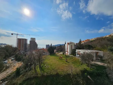 Sale, three bedroom apartment, 150m², Bečići, Budva - image 8
