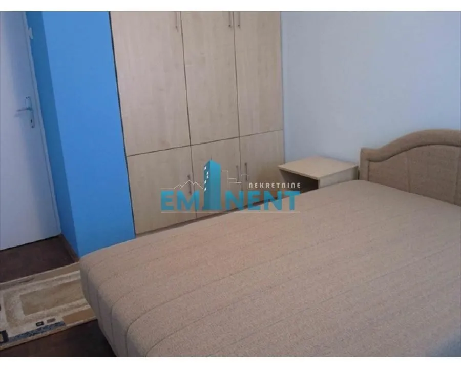Izdavanje, trosoban stan, 70m², Novi Beograd Blok 23, Novi Beograd Sve Podlokacije