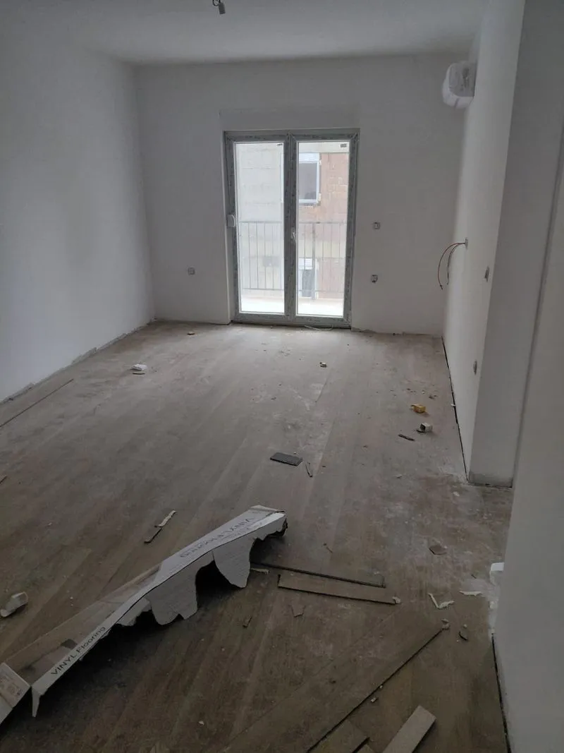 Prodaja, dvosoban stan, 63m², Lazi, Budva
