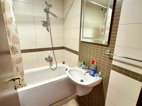 Izdavanje, jednosoban stan, 53m², City Kvart, Podgorica - image 7