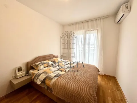 Rent, two bedroom apartment, 66m², Stari Aerodrom, Podgorica - image 11