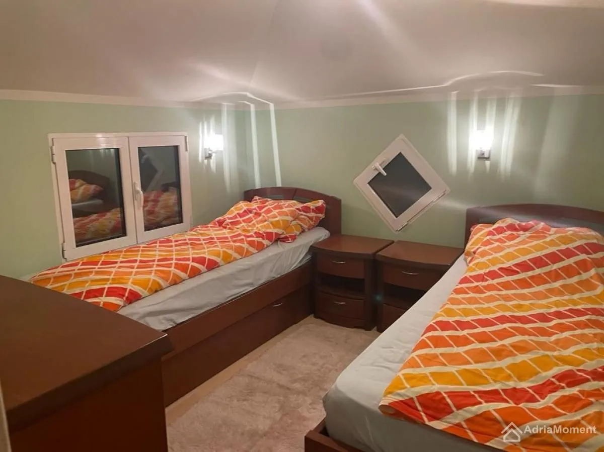 Prodaja, kuća, 194m², Tivat, Crna Gora